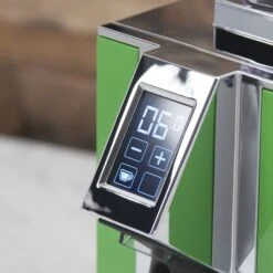 Eureka Mignon Specialita Espresso Grinder In Lime Green -Coffee Discount Store IMG 6139 b0f490bb 0455 401f 91f0 11de537c11d3