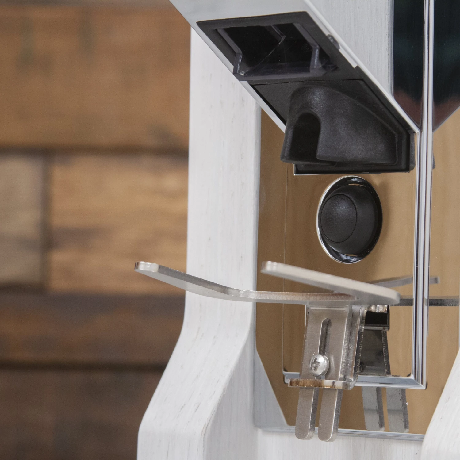 Eureka Mignon Design Coffee Grinder In Whitened Oak 8 Eureka Mignon Design Coffee Grinder In Whitened Oak - Image 8