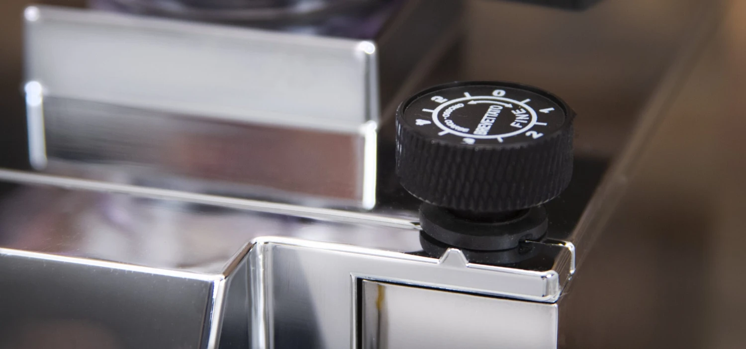 Eureka Mignon Silenzio Espresso Grinder In Amaranth 9 Eureka Mignon Silenzio Espresso Grinder In Amaranth - Image 9