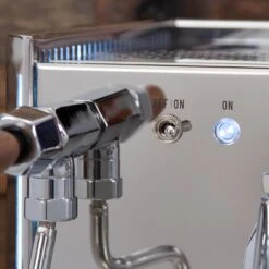 Quick Mill Vetrano Design Espresso Machine With Flow Control - Walnut Accents 16 Quick Mill Vetrano Design Espresso Machine With Flow Control - Walnut Accents -Coffee Discount Store IMG 7402 295909f7 6ab6 4f3f 9501 64b07a30cfff