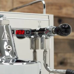 Refurbished Bezzera Magica PID Espresso Machine 16 Refurbished Bezzera Magica PID Espresso Machine -Coffee Discount Store IMG 8540 38c7ab1c 1eab 4746 a281 c0b9a17181ad