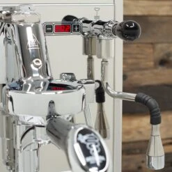 Refurbished Bezzera Magica PID Espresso Machine 17 Refurbished Bezzera Magica PID Espresso Machine -Coffee Discount Store IMG 8542 2ef6241c 5556 461d 856d c3245d3ea745