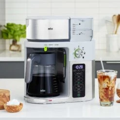 Braun KF9150 MultiServe Brewing System In White -Coffee Discount Store KF9150WH lifestyle 2000x2000 3daa7d5f c6b8 4ca3 8e64 a9b9fe74a8dd