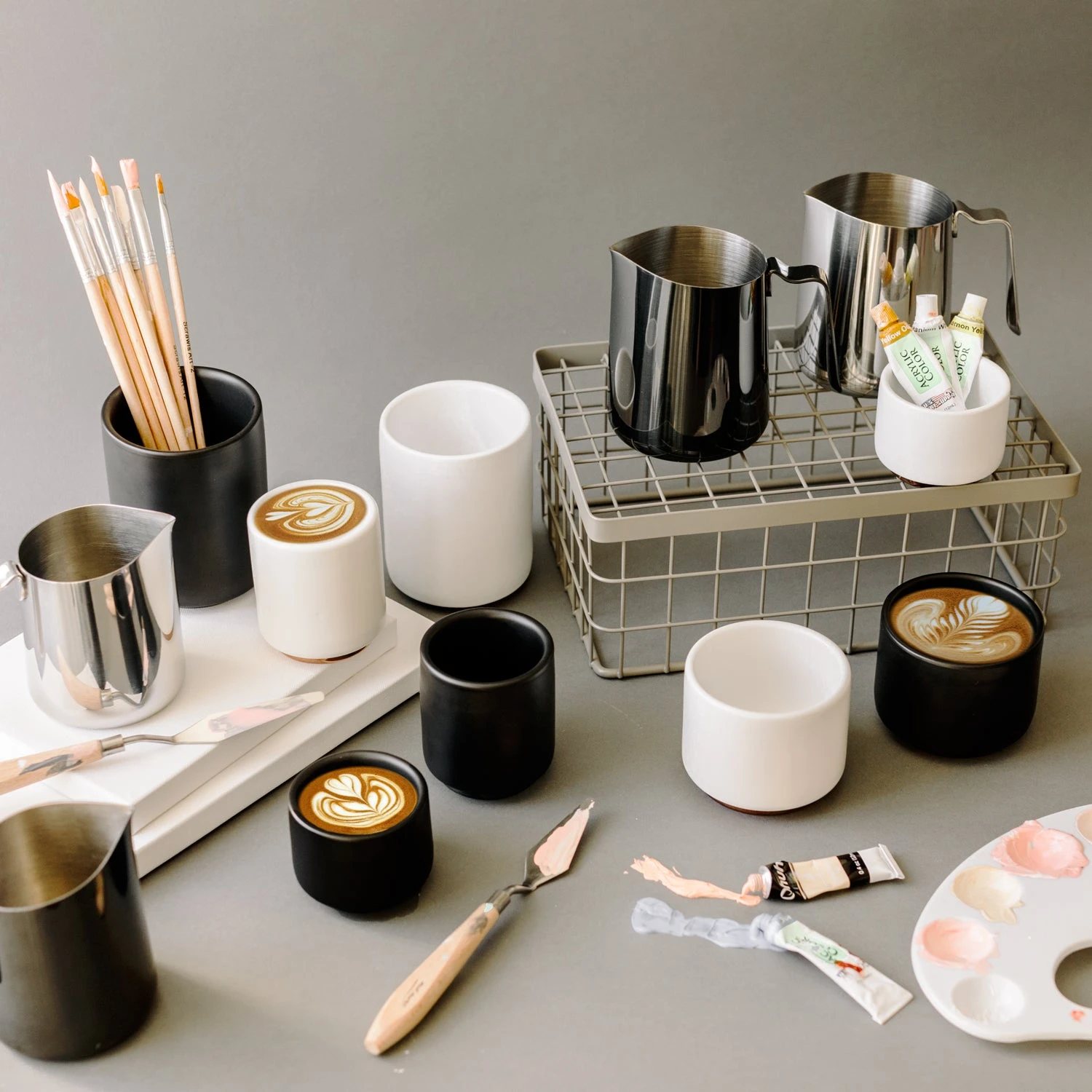 Fellow Eddy Steaming Pitcher 12oz - Graphite 4 Fellow Eddy Steaming Pitcher 12oz - Graphite - Image 4