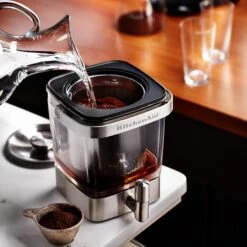 KitchenAid® Cold Brew Coffee Maker - 19 Cup -Coffee Discount Store kitchenaidcoldbrewmakerlifestyle15