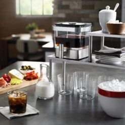 KitchenAid® Cold Brew Coffee Maker - 14 Cup -Coffee Discount Store kitchenaidcoldbrewmakerlifestyle6 a32651b1 dc98 48be b8ec 977785ff029c